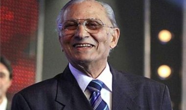 في ذكرى وفاته.. ميريت «تفتش» بدفاتر والدها عمر الحريري.. وتؤكد:«خبر اعتزالي شائعة»