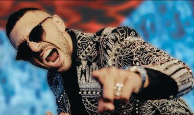 حسن أبو الروس في رسالة غامضة:  «الأدب أقوى من قلة الأدب»