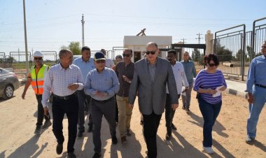 محافظ أسيوط يتفقد محطتي صرف صحي أبنوب والفتح