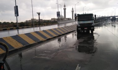 أمطار متوسطة تضرب الإسكندرية.. والمحافظ يوجه بمتابعة الآثار الناجمة عنه