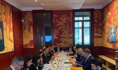 سفير مصر بالاتحاد الأوروبي يشارك في مائدتين مستديرتين حول مستقبل الطاقة والأمن الغذائي