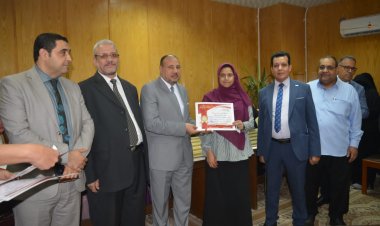 نائب رئيس جامعة الأزهر للوجه القبلي يكرّم حفظة القرآن الكريم على مستوى الكليات