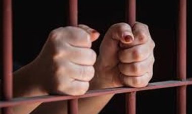 المشدد 15 سنة لكوافيرة و 7 سنوات لشقيقيها قتلوا شخصا وحرقوا جثته بسوهاج