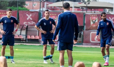 الأهلي يستأنف تدريباته استعدادا للإسماعيلي في الدوري الممتاز