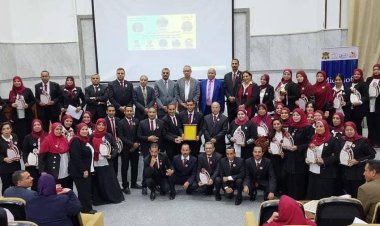 الدكتور ياسر محمود يكرم الفائزين في مسابقة الإبداع والتحول الرقمي