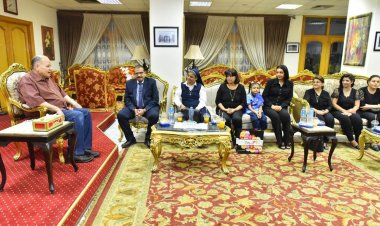 محافظ أسيوط يلتقي قيادات وبعض معلمي وطلاب مدرسة راهبات نوتردام ديزابوتر