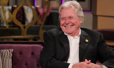 حسين فهمي: «اللي مش هيلبس الدريس كود هيتحبس»