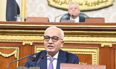 رضا حجازي: الارتقاء بالمعلم أساس تطوير المنظومة التعليمية