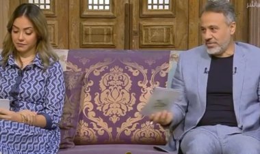 إيهاب فهمي يتحدث عن تفاصيل اللقاء الأول مع زوجته.. ويسرا: «خطفني بضحكته»