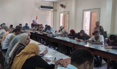 محافظ الإسكندرية: عقد امتحانات فورية لمحو أمية 68 موظفا بالخدمات المعاونة