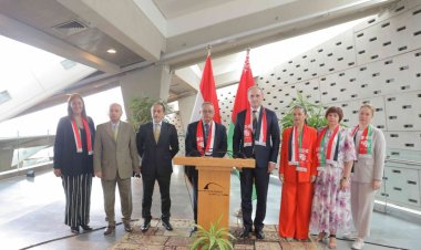 بيلاروسيا تهدي مكتبة الإسكندرية مجموعة من الكتب المنمنمة