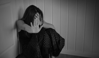 منها التعرق.. تعرّف على أعراض نوبة الهلع