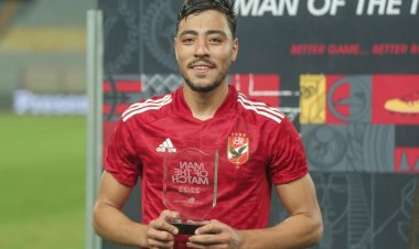أكرم توفيق أفضل لاعب في مباراة الأهلي والإسماعيلي