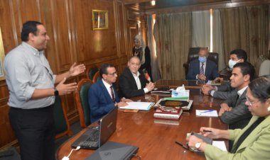 محافظ القليوبية يناقش إنشاء بوابات بمداخل مدن المحافظة