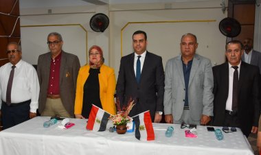 نائب محافظ بورسعيد ووكيل التعليم يشهدان الجلسة الختامية لمشروع ابني شخصيتك