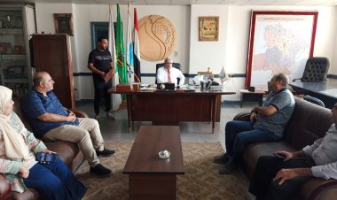 رئيس شركة مياه المنوفية يجتمع بمسئولى القطاع التجاري ويكرّم المتميزين