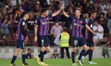 برشلونة يتمسك بالمنافسة على الدوري بثلاثية في شباك فياريال