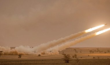 أوكرانيا تُطلق 12 صاروخا في منطقة خيرسون