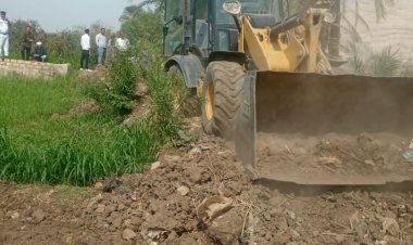 محافظ أسيوط يعلن عن إزالة 75 حالة تعد بـ 5 مراكز