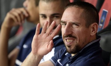 ريبيري يعلن اعتزال كرة القدم