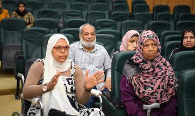 محافظ قنا يطلق إشارة بدء عمل وحدات الطعام المتنقلة