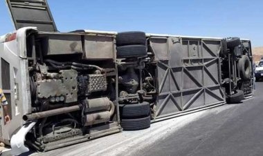 بالأسماء.. إصابة 7 أطفال إثر انقلاب «ميني باص» بأسيوط