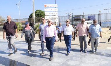 محافظ بورسعيد يتابع أعمال تطوير المرحلة الأولى من الممشى السياحي