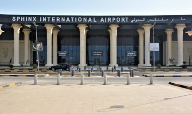 وزير الطيران يتفقد الاستعدادات النهائية لتشغيل مطار سفنكس