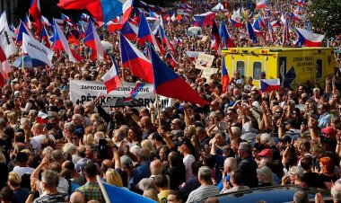 انطلاق مظاهرات في لندن للمطالبة بالعودة للاتحاد الأوروبي