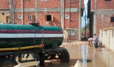 رفع مياه الأمطار بقرى ومدن كفر الشيخ وتشكيل غرفة عمليات لمتابعة حالة الطقس.. صور