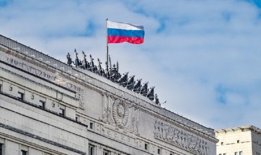 قنابل أوكرانيا الذرية تُرعب روسيا.. والدفاع الروسي لـ فرنسا: «بتدوهم سلاح ليه؟»