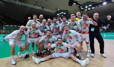 ماجدبيرج الألماني يفوز ببطولة «سوبر جلوب» على حساب برشلونة 