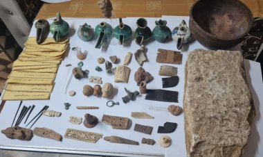 حبس 5  متهمين في سرقة قطعٍ أثريٍة من داخل مقرِّ متحف كلية آثار سوهاج