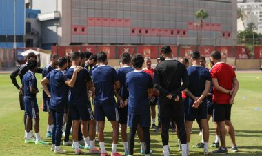 استعدادا للسوبر.. تفاصيل اجتماع كولر مع لاعبي الأهلي وسيد عبد الحفيظ