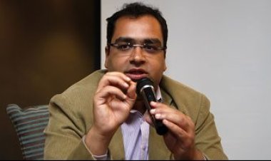 عقب العفو الرئاسي عن برلماني سابق .. من هو زياد العليمي؟!