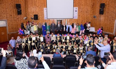 جامعة سوهاج تحتفل بتخرج الدفعة العاشرة للمعهد الفني للتمريض