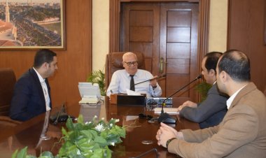 محافظ بورسعيد يتابع سير ومستجدات المنظومة الصحية بالمحافظة