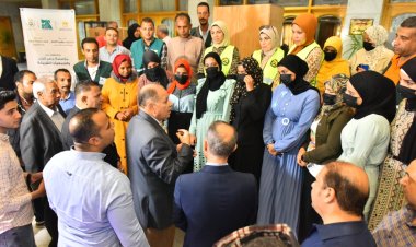 محافظ أسيوط يشهد احتفالية تسليم أجهزة عرائس ومستلزمات منزل للأسر الأولى بالرعاية