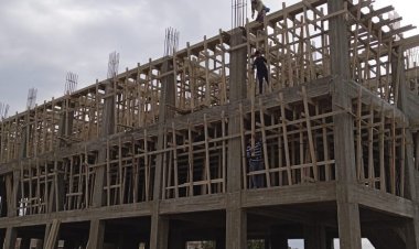 إنشاء مدرسة لغات بقرية وكوبري محطة قطار بقلين.. صور