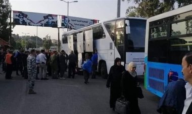 عشرات الأسر السورية تعود إلى مخيمات اللجوء في لبنان