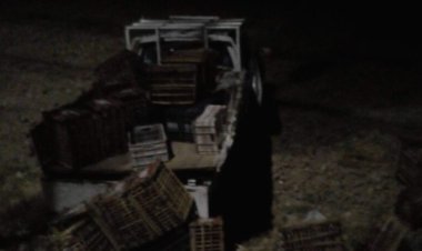 بالأسماء.. إصابة 4 أشخاص بينهم شقيقين إثر تصادم سيارة  في عمود إنارة بقنا