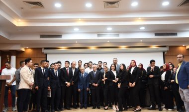 محافظ بورسعيد يدير حوارا مفتوحا مع الشباب حول عدة  قضايا