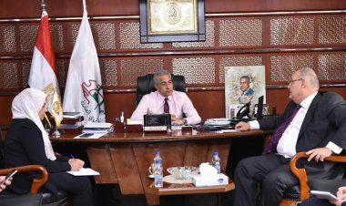 وزير القوى العاملة يلتقي سفير مصر بالبرتغال لتنسيق ملفات العمل