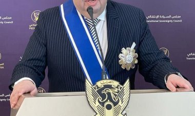 سفير مصر في جمهورية السودان يلتقي رئيس مجلس السيادة الانتقالي