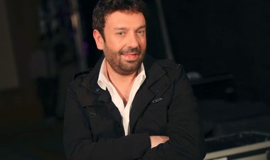 محمد ضياء يعود للغناء من جديد بكليب «في عنيكي»