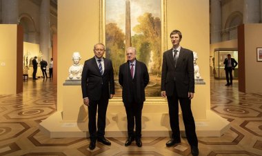 السفير المصري بموسكو يشارك في افتتاح معرض استذكار الحضارة المصرية