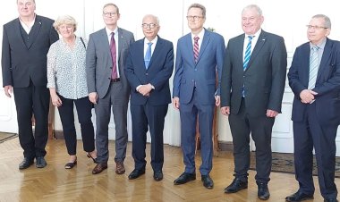 وزير التعليم يلتقي بالسفير الألماني لبحث سبل التعاون لتطوير التعليم قبل الجامعي