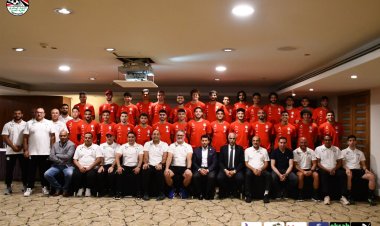 وزير الرياضة ورئيس اتحاد الكرة يدعمان المنتخب الأوليمبي أمام إسواتيني