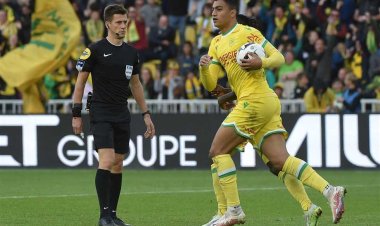 مصطفى البديل يسجل في تعادل نانت مع كليرمون