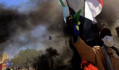 السودان.. انفجارات قوية حول محيط القيادة العامة للجيش ووسط الخرطوم